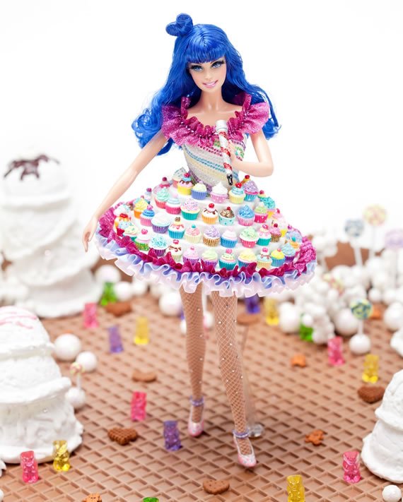 Katie und Nicki werden zu Barbies