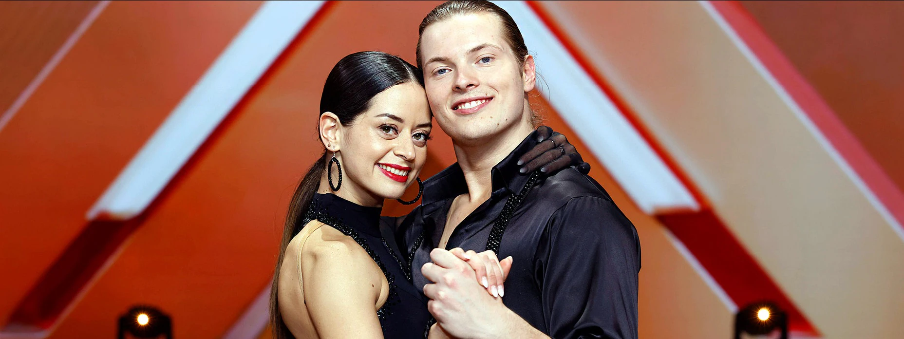 Gabriel Kelly Und Malika Dzumaev Gewinnen Let s Dance 2024 FASHION gabriel-kelly-und-malika-dzumaev-gewinnen-let-s-dance-2024-fashion