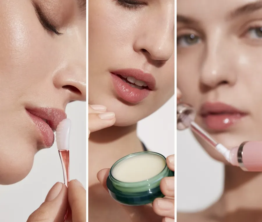 Triptychon Lippenpflege: links sanftes Lippenpeeling mit Silikonbürstchen, Mitte Auftrag von Lippenbalsam aus dem Tiegel, rechts präziser Applikator für Lip Serum – natürliche, glänzende Lippen
