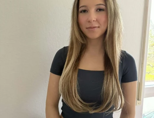 Gestylte Längen mit Clip-In Extensions von Hickenbick Hair nach dem Styling.
