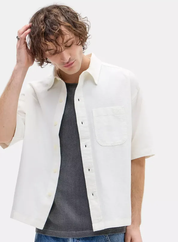 BDG Einfarbiges Wei&szlig;es Arlo Hemd