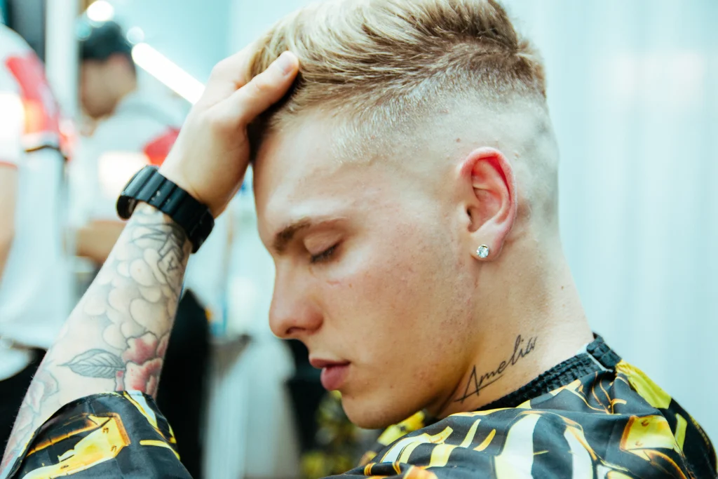 Undercut 2026 mit High Fade – moderner kurzer Männerhaarschnitt mit präzisem Übergang