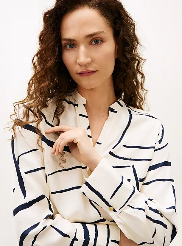 TOMMY HILFIGER Relaxed Fit Bluse mit goldfarbenen Kn&ouml;pfen