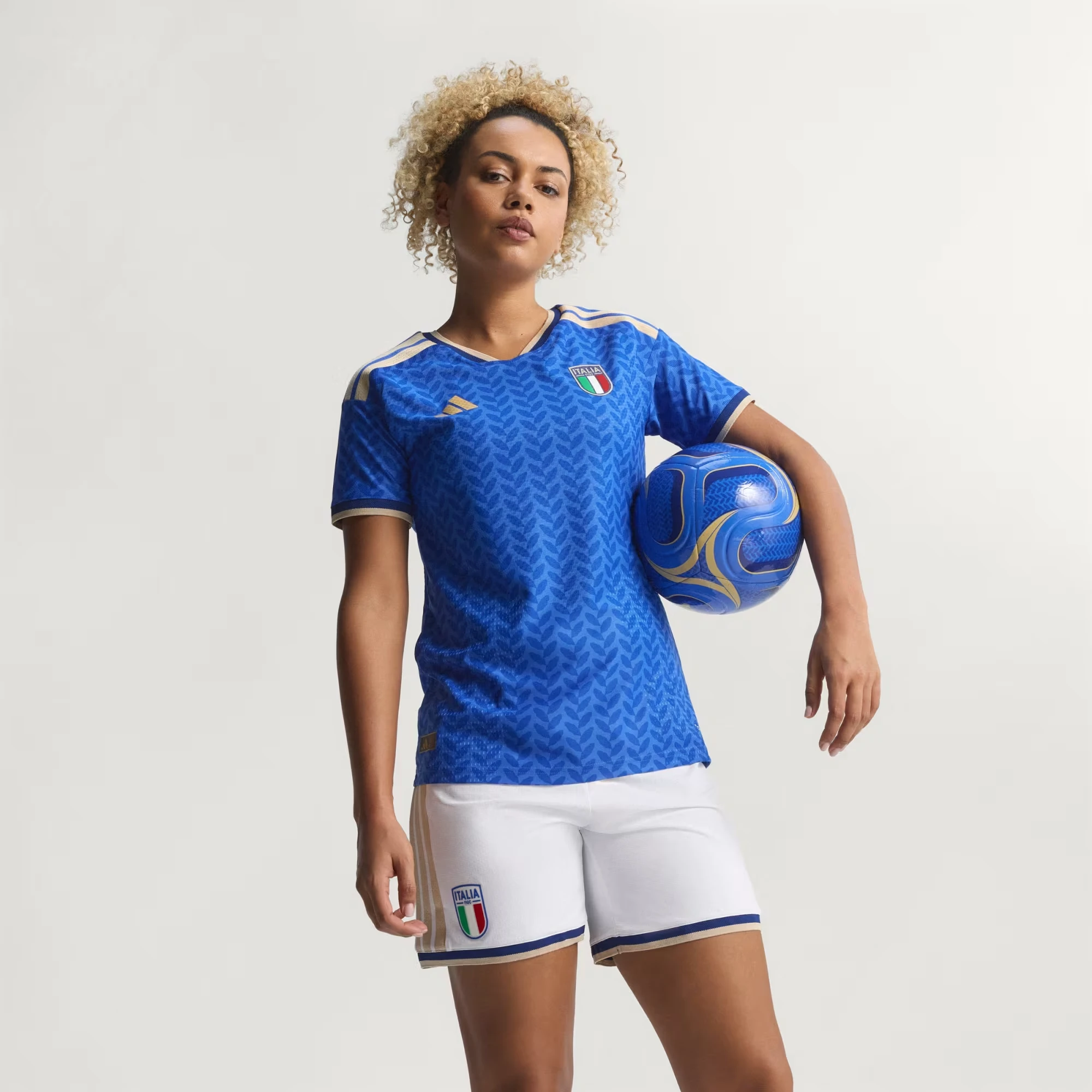 Italien 26 Authentic Heimtrikot Frauenteam
